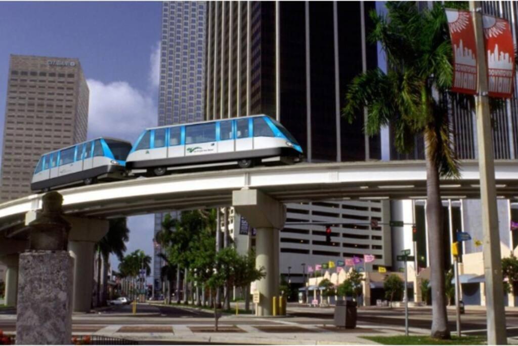 Miami Sunset City View מראה חיצוני תמונה